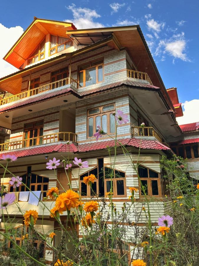 Hotel Anupam By Mid Orchard, كاسول المظهر الخارجي الصورة
