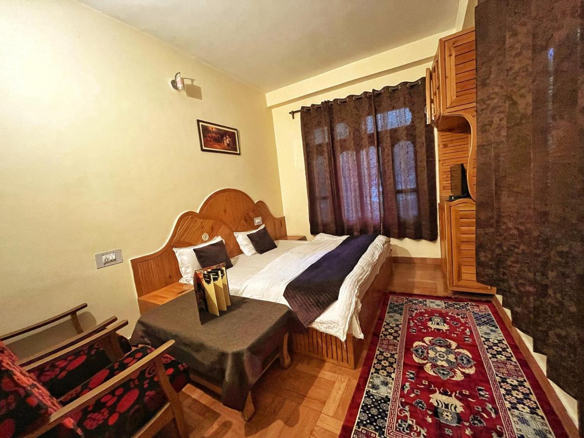 Hotel Anupam By Mid Orchard, كاسول المظهر الخارجي الصورة