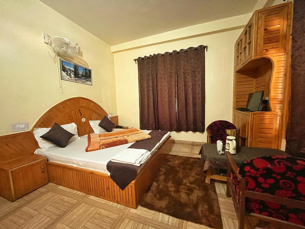 Hotel Anupam By Mid Orchard, كاسول المظهر الخارجي الصورة