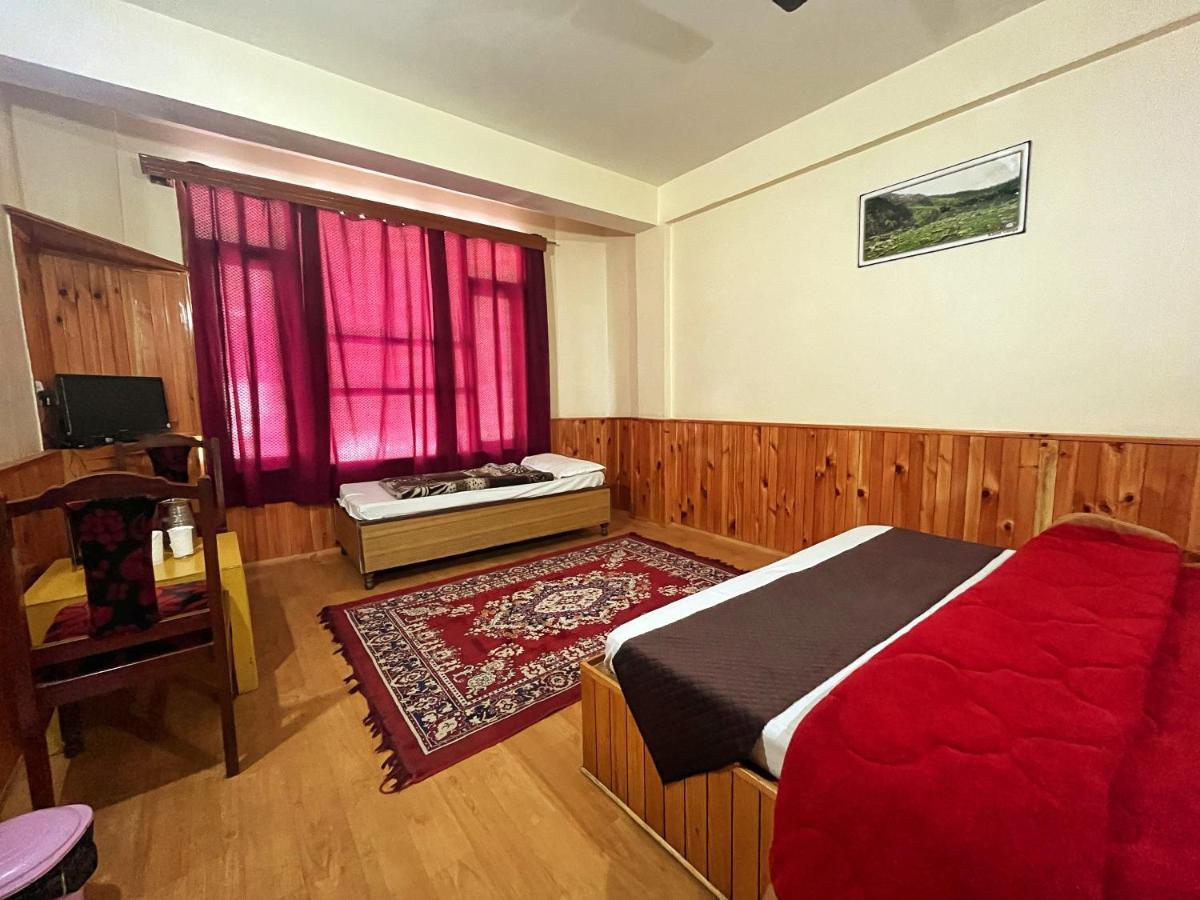 Hotel Anupam By Mid Orchard, كاسول المظهر الخارجي الصورة